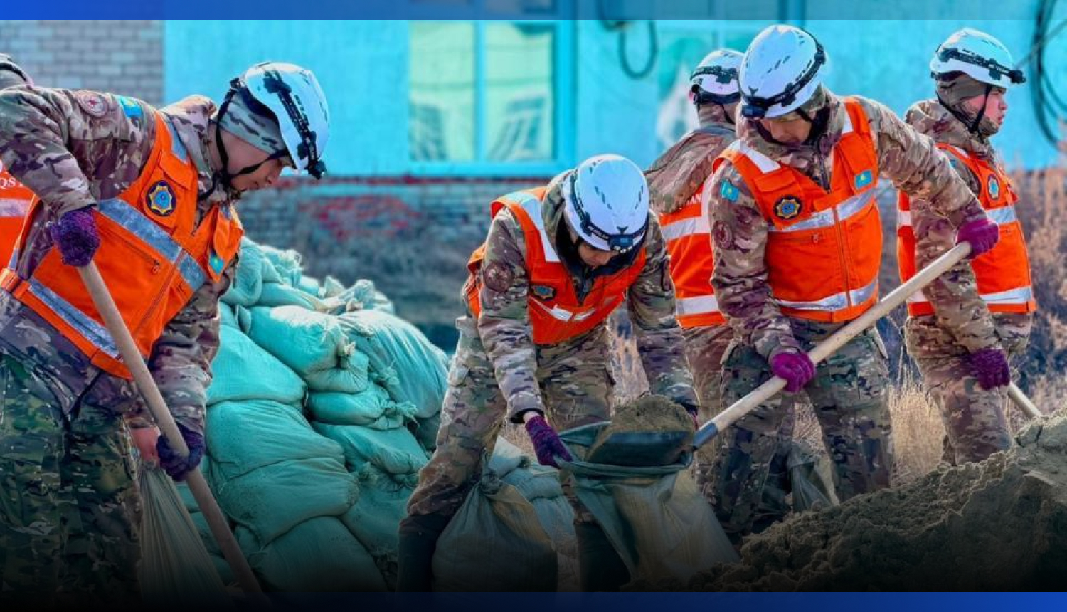 Image for Военные МЧС провели противопаводковые работы в регионах Казахстана